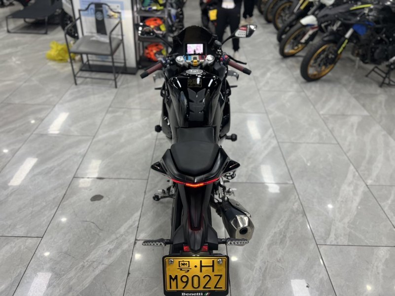 二手贝纳利龙卷风 Tornado 402R