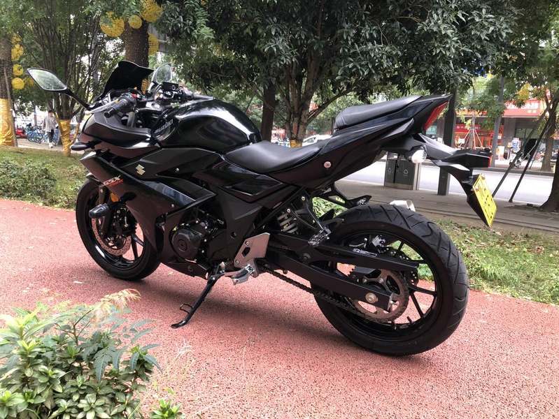 二手豪爵铃木GSX250R