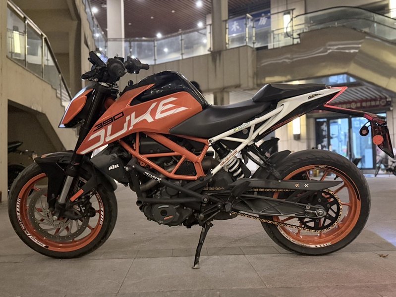 二手KTMR2R390 Duke