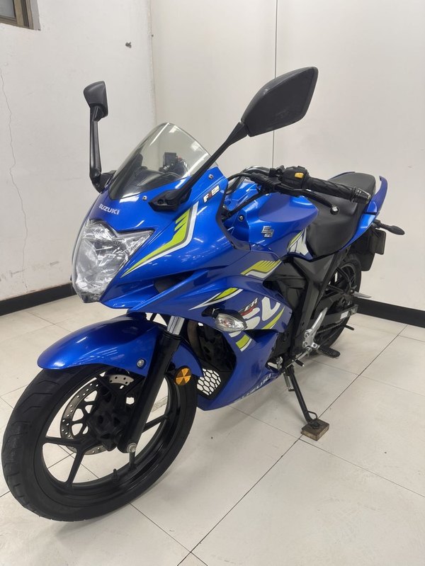 二手济南铃木极客飒 Gixxer 155