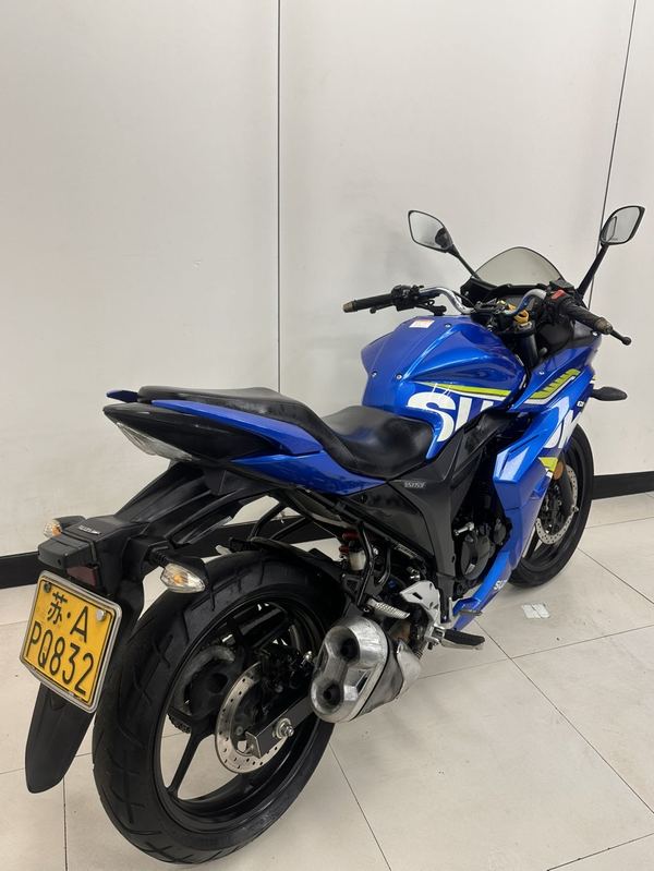 二手济南铃木极客飒 Gixxer 155