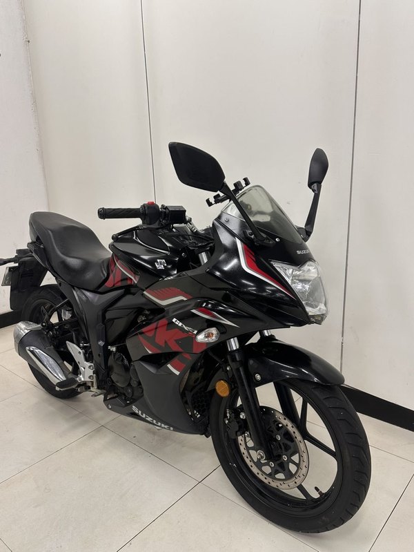 二手济南铃木极客飒 Gixxer 155