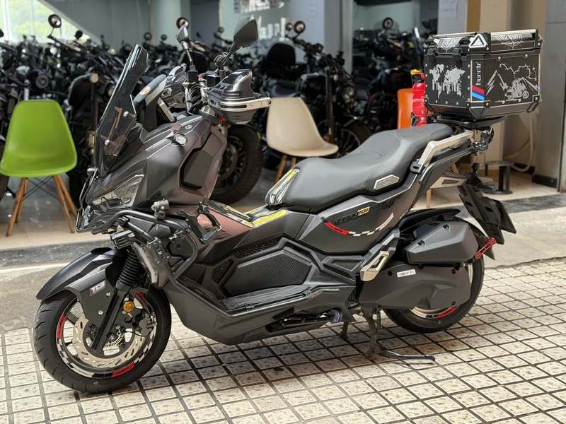 二手三阳哈士奇 Husky ADV150