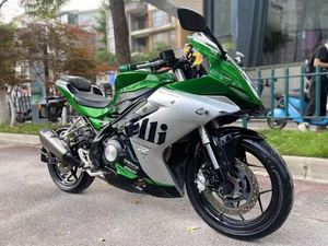 二手贝纳利龙卷风 Tornado 252R