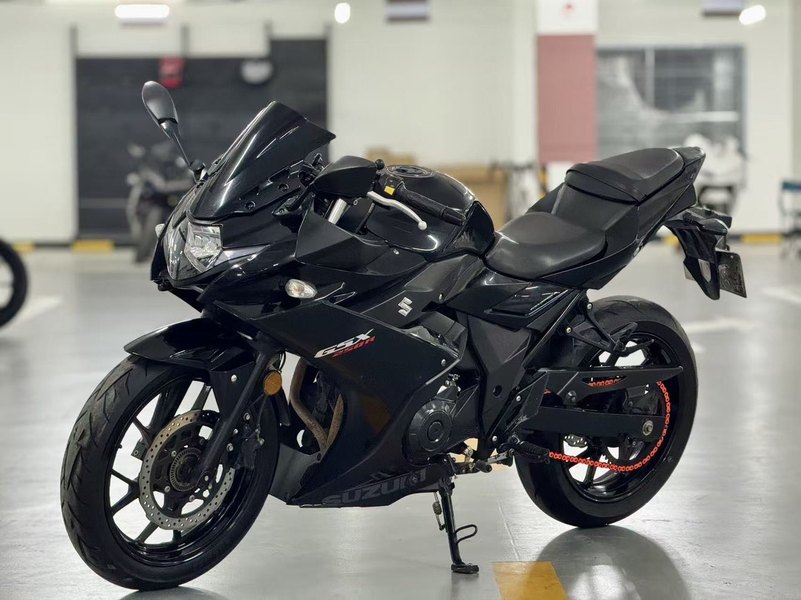 二手豪爵铃木GSX250R