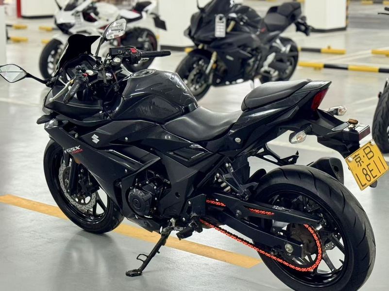二手豪爵铃木GSX250R