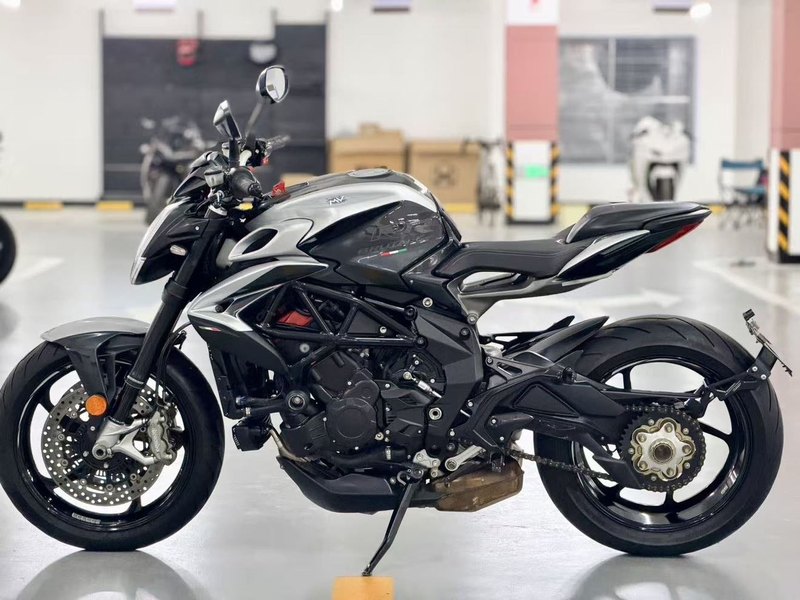 二手奥古斯塔Brutale 800