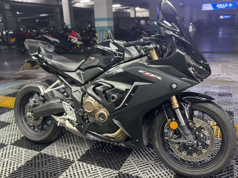 二手本田CBR650R