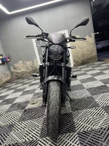 二手凯旋Trident 660