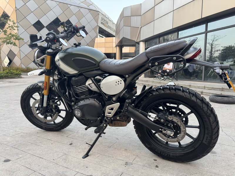 二手凯旋Scrambler 400 X