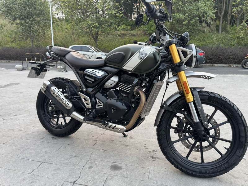 二手凯旋Scrambler 400 X