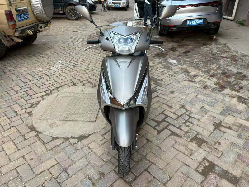 二手五羊本田SCR110 佳御