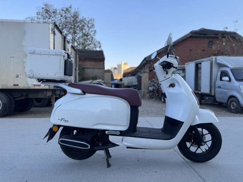 二手五羊本田NWF125