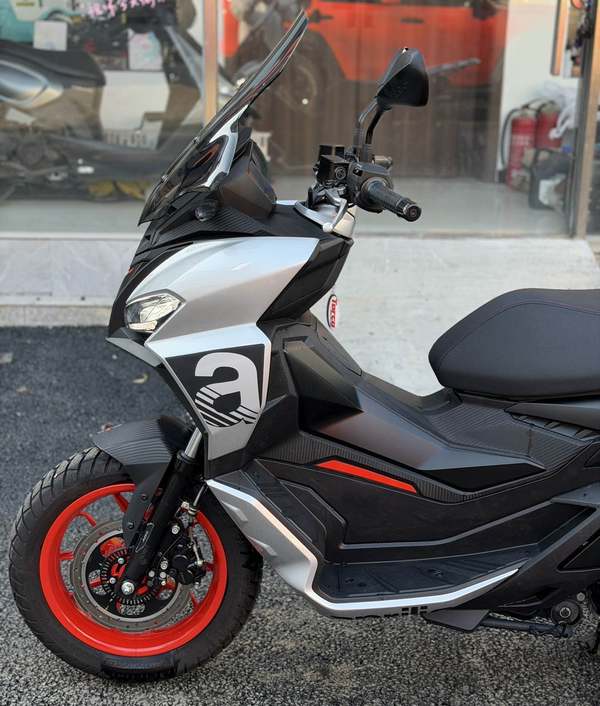 二手阿普利亚SR GT 200