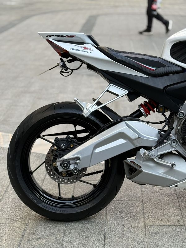 二手阿普利亚RS 660 