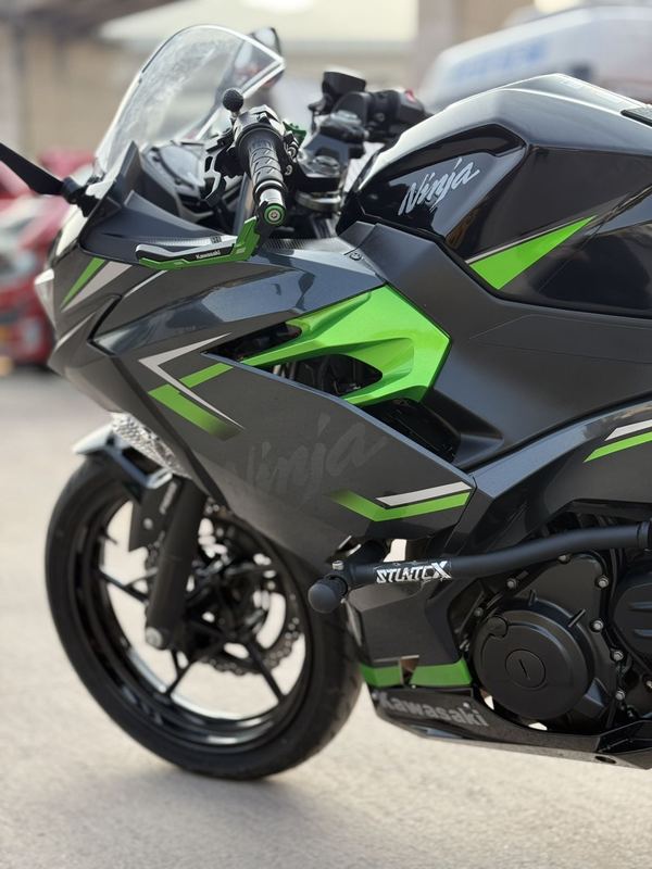 二手川崎Ninja 400