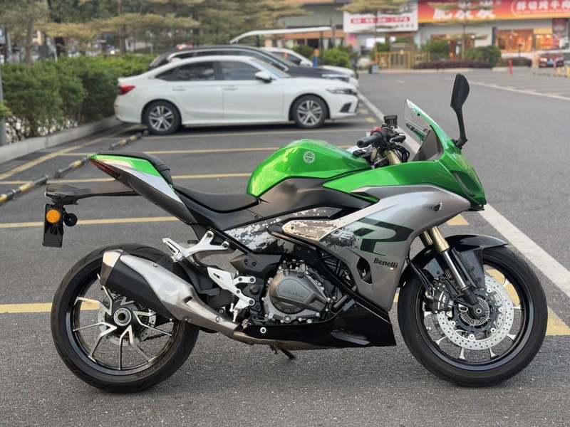 二手贝纳利龙卷风 Tornado 402R