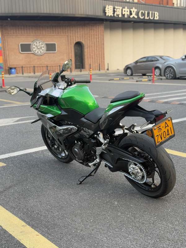 二手贝纳利龙卷风 Tornado 402R