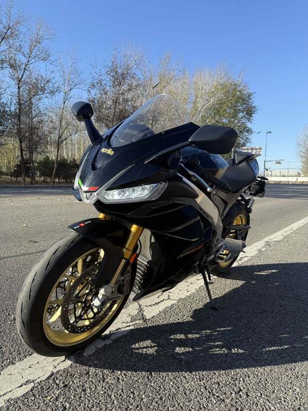 二手阿普利亚RSV4