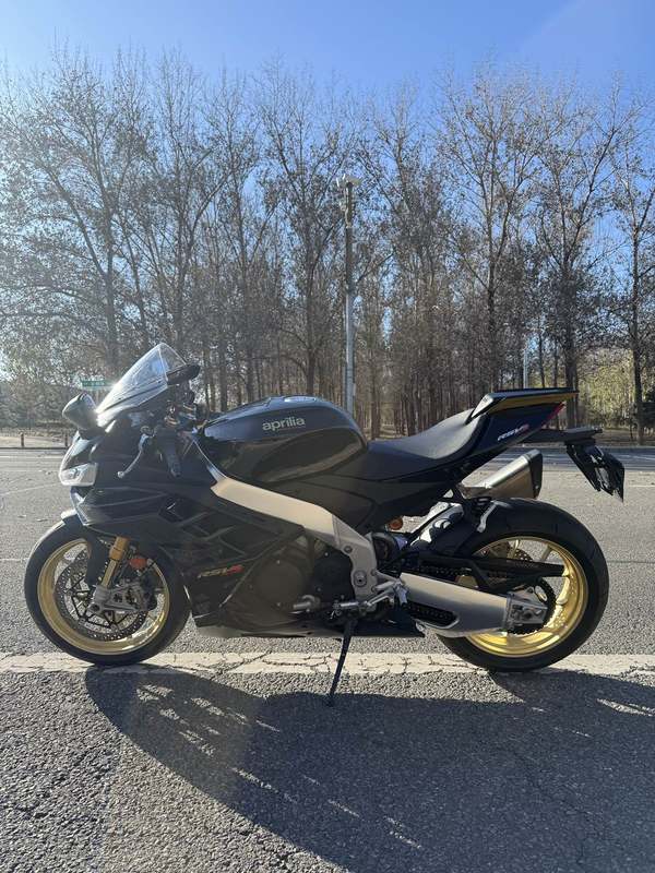 二手阿普利亚RSV4