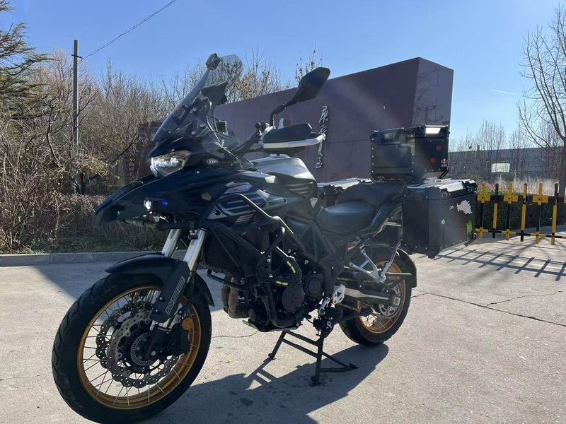 二手贝纳利TRK552