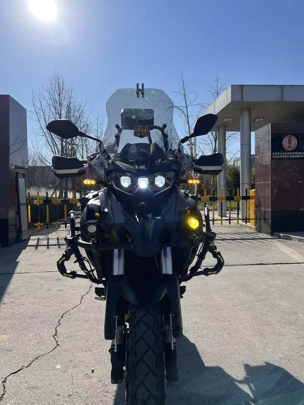 二手贝纳利TRK552