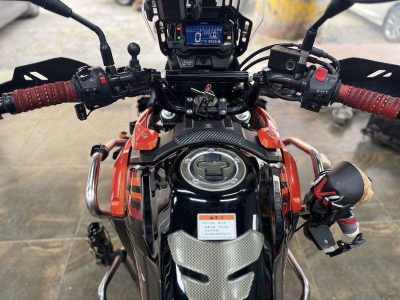 二手豪爵铃木DL250