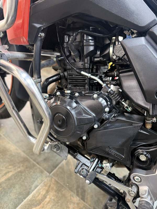 二手豪爵铃木DL250