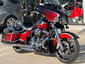 二手哈雷戴维森大道滑翔 Street Glide