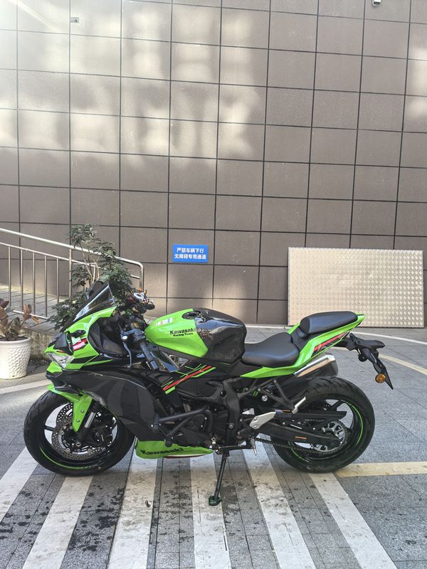二手川崎ZX-4R