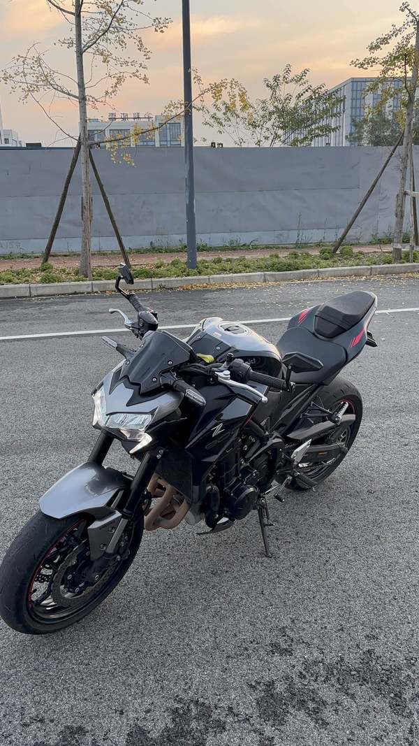 二手川崎Z900