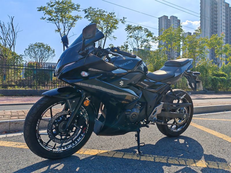 二手豪爵铃木GSX250R