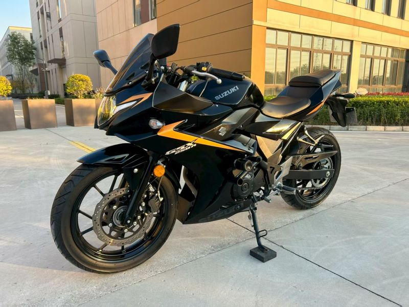 二手豪爵铃木GSX250R