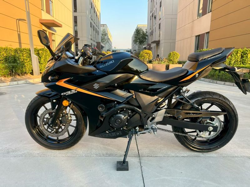 二手豪爵铃木GSX250R