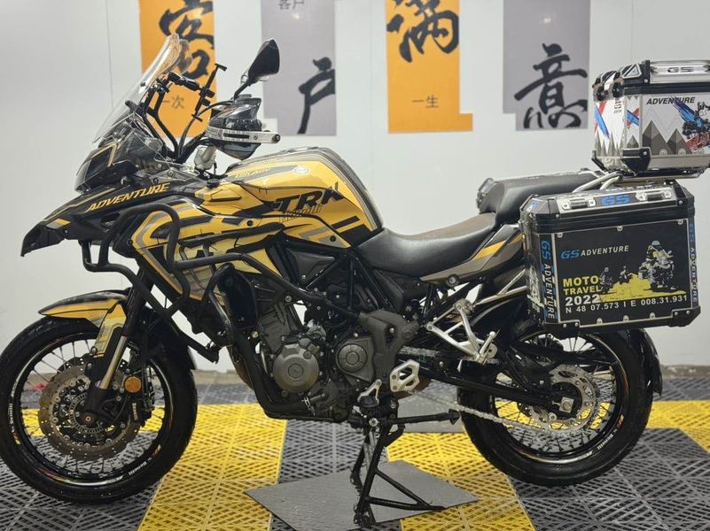 二手贝纳利金鹏 TRK502
