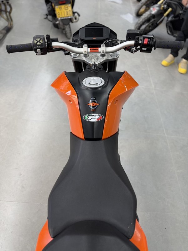 二手KTMR2R690 Duke