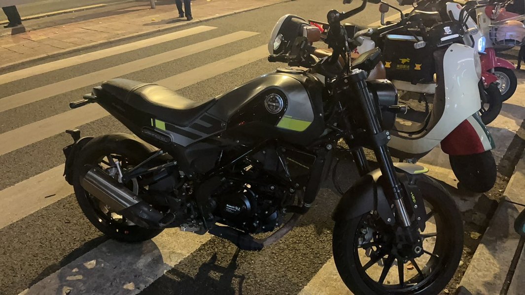 二手贝纳利幼狮 Leoncino 250