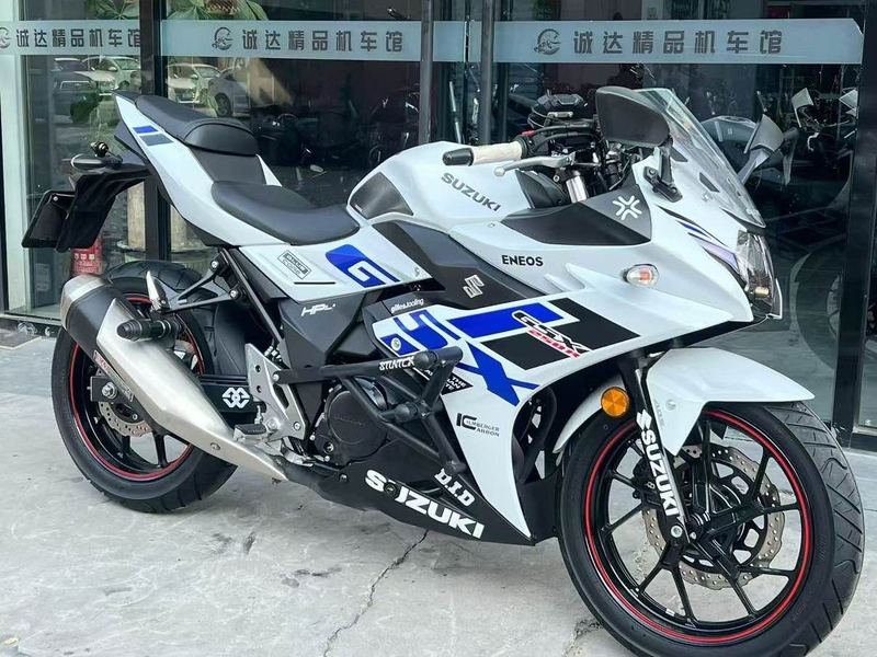 二手豪爵铃木GSX250R