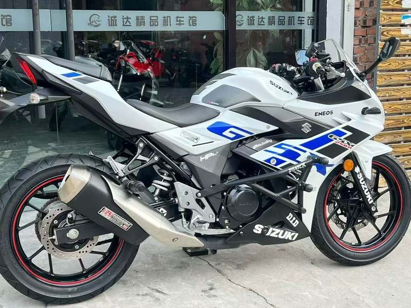 二手豪爵铃木GSX250R