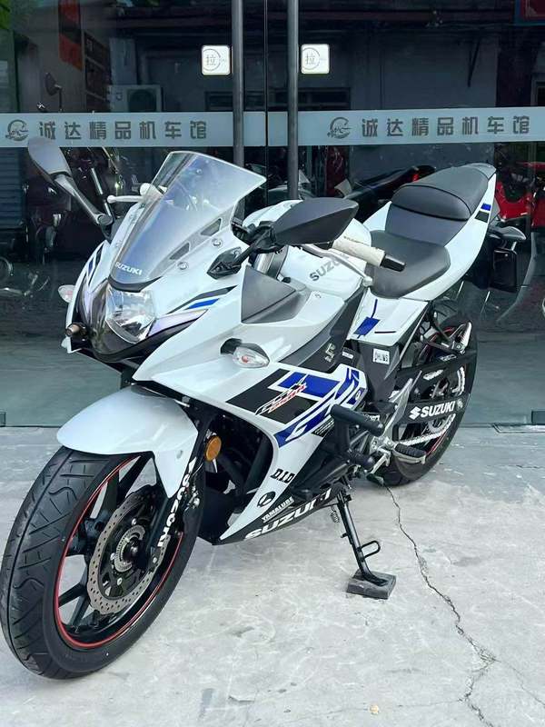 二手豪爵铃木GSX250R