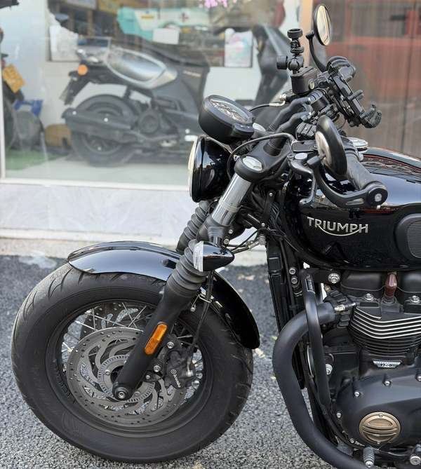 二手凯旋Bonneville Bobber