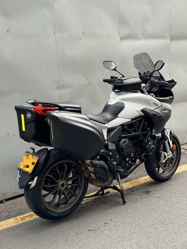 二手奥古斯塔Turismo Veloce 800