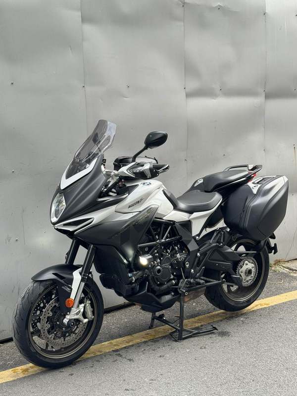 二手奥古斯塔Turismo Veloce 800