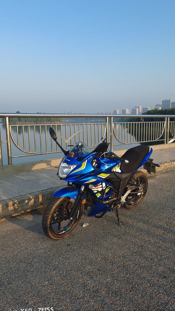 二手济南铃木极客飒 Gixxer 155
