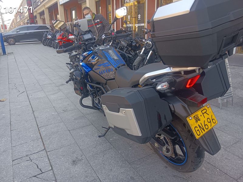 二手豪爵铃木DL250