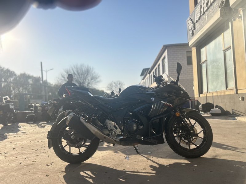 二手豪爵铃木GSX250R