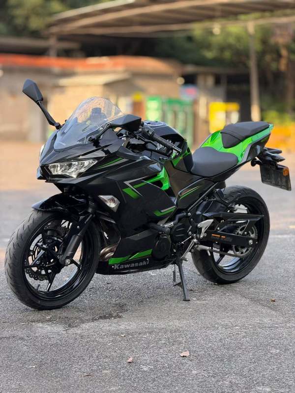 二手川崎Ninja 400