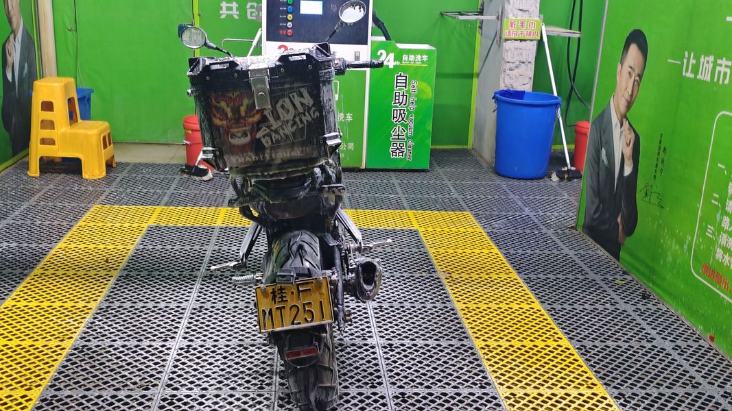 二手贝纳利幼狮 Leoncino 250