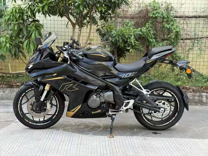 二手贝纳利龙卷风 Tornado 302R