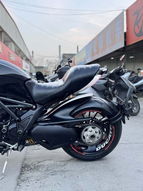 二手杜卡迪Diavel 